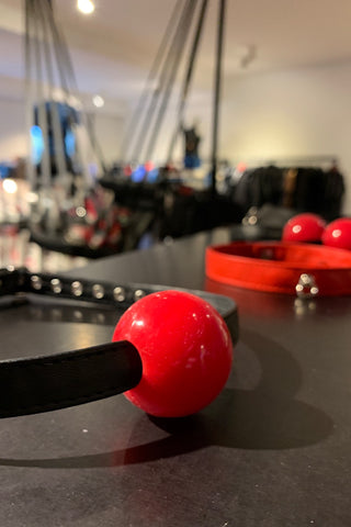 Selfdelve Knebel rot