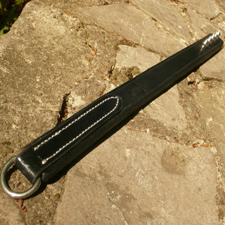 Der Rächer - schlankes Paddel mit Spikes