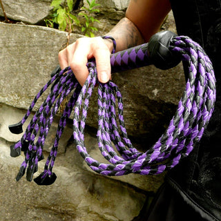 Mc Hurt | Lederpeitsche Quenty Cat O'Nine