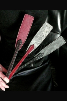 Reitpeitsche Gothic aus Leder 