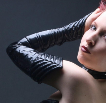 Tatjana Warnecke - Gloves long Lack XL